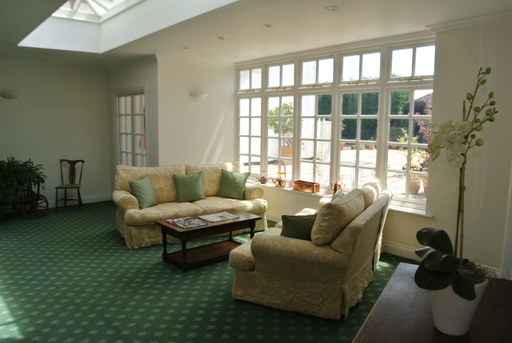 Worgret Manor Hotel แวร์แรม ภายนอก รูปภาพ